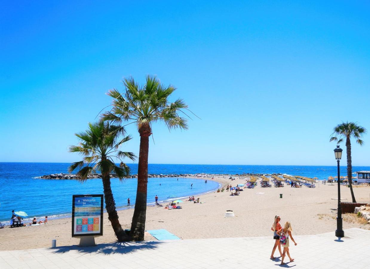 Apartment Beachfront Luxury Apartment, Puerto Banus, *